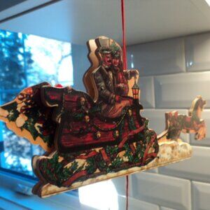 vintage Christmas wooden pull string ornament